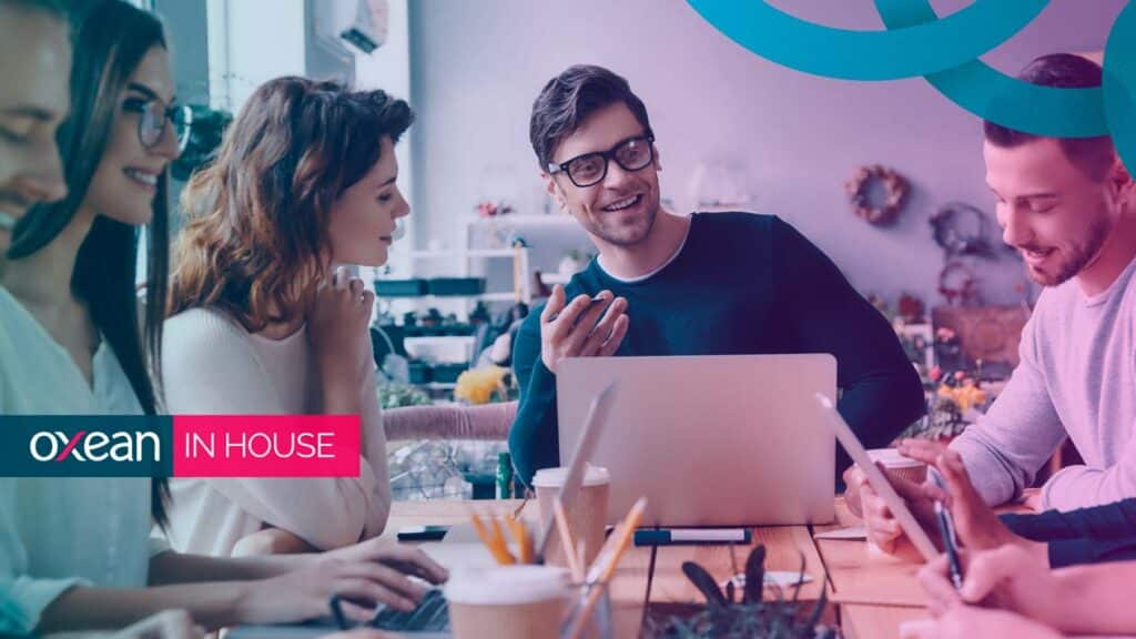 Colaboración de personas creativas en estrategias de comunicación interna